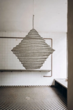 Metalowa lampa CAYON I Bally Hands