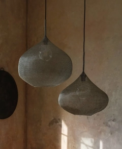 Metalowa lampa HIVE 6.0 I Bally Hands