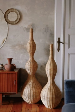 Lampa podłogowa KINU | Bally Hands