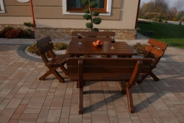 Zestaw ogrodowy Bawarski - stół 120 cm, 2 ławki 110 cm i 2 krzesła - Drewno olchowe